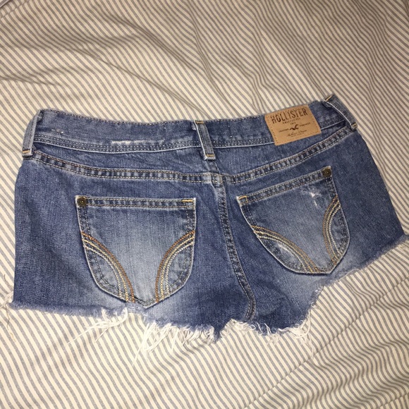 Short blue jean shorts - Picture 2 of 3